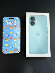 1000075879